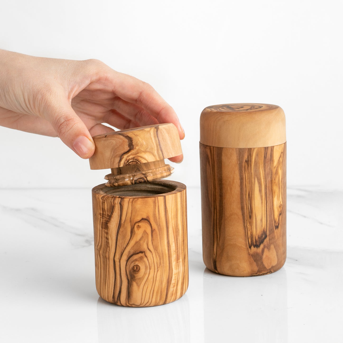Sermano — Threaded Spice Box